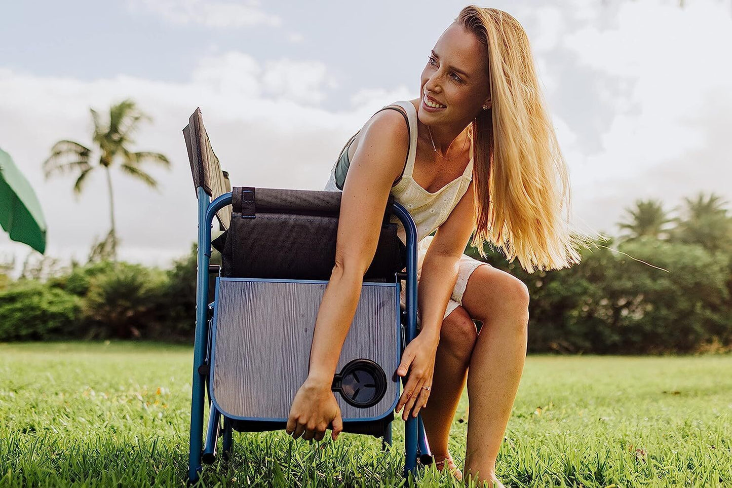 💥Almost Sold Out🔥Multifunctional Camping Chair With Side Table